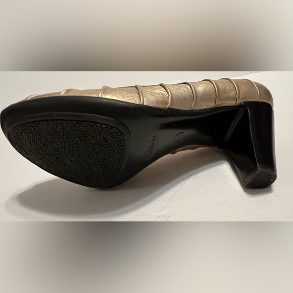 Nurture Women’s Size 7.5m Gold Peep Toe 3inch Heels - Picture 12 of 14